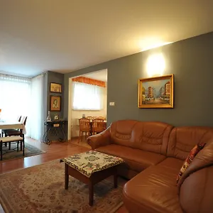 apartament-tais.hotelswroclaw.com/